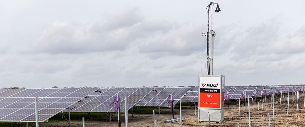 Kooi UFO security unit deployed at a solar farm, highlighting a reliable, innovative, and sustainable approach to site monitoring and protection.