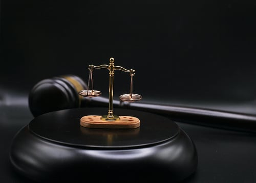 gavel-7499911_1280
